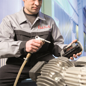 Nacharbeit inklusive Reinigung Zuschnitt Entgratung Bohrarbeiten und Zuschnitten